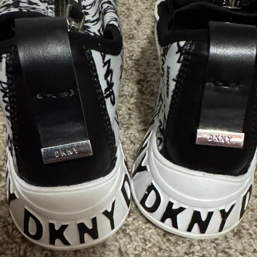 DKNY Melissa Slip On Graffiti Black and White Sneakers Womens Size 7 - Picture 5 of 6